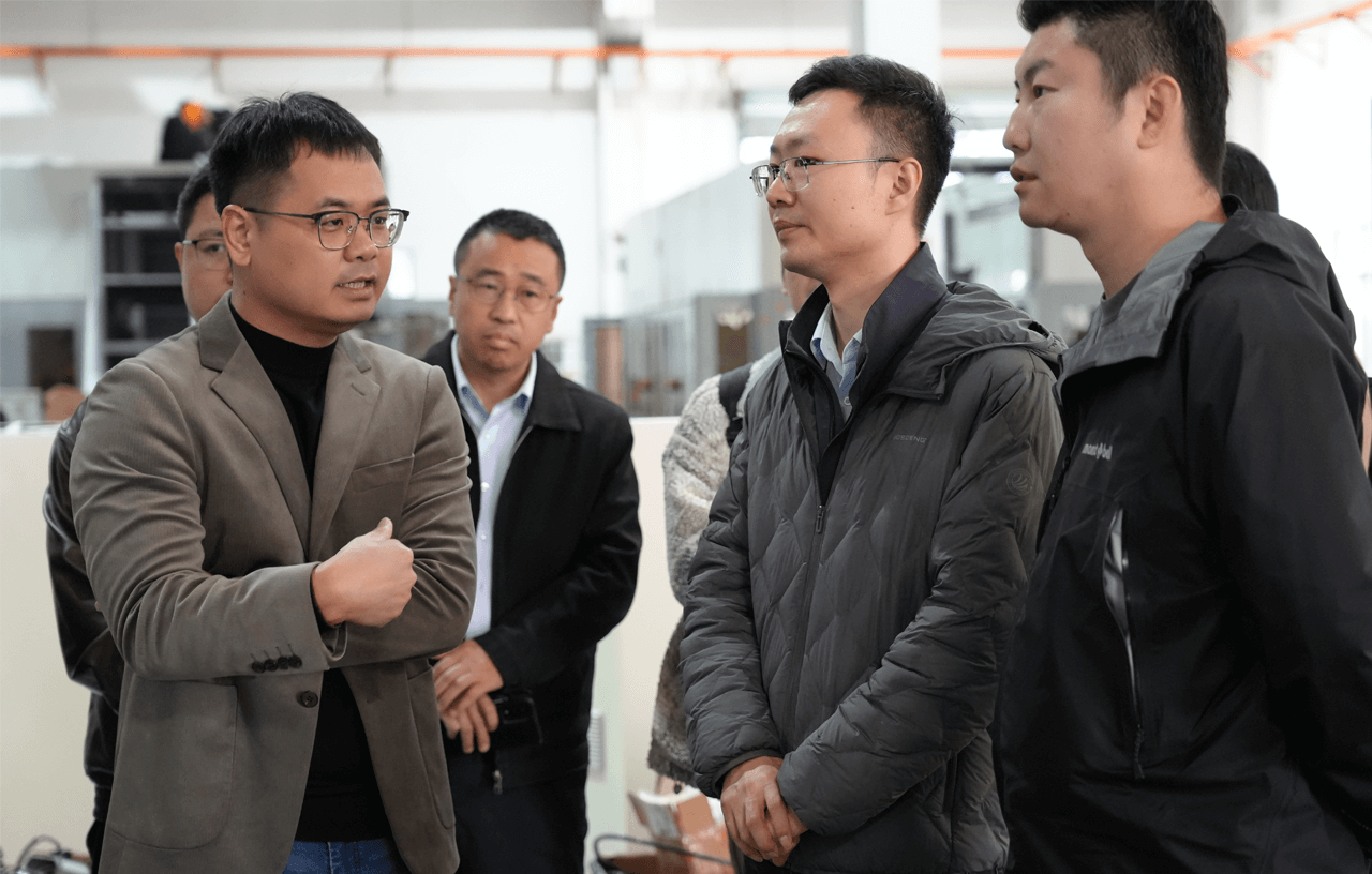 工信部人工智能专班调研买球赛的正规网站 共探AI赋能制造新路径